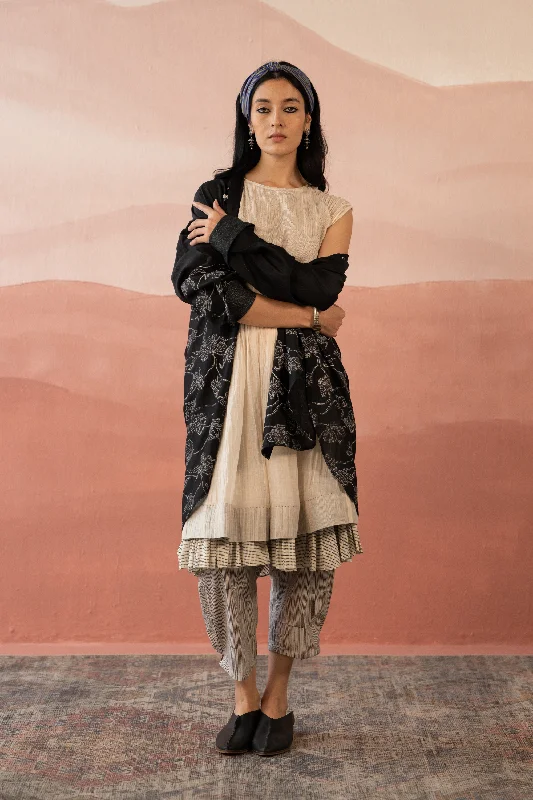 Gysi Shirt-- Handmade Hand-knitted Hand-woven
