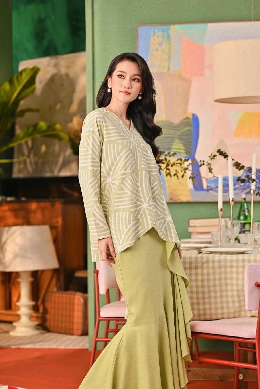 The Capai Women Caya Blouse - Hope Peter Pan Blouse
