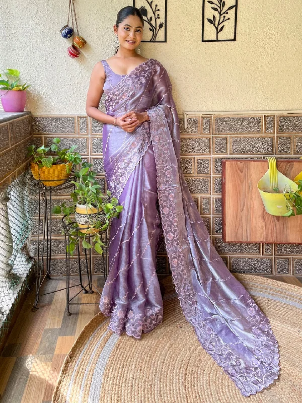 Women's Organza Lavender Embellished Designer Saree With Blouse Piece Floral Print Blouse Women's Organza Lavender Embellished Designer Saree With Blouse Piece Floral Print Blouse