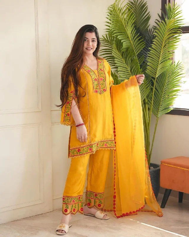 🌹🌹Pure fine reyon salab fabric with Hand wark embroidery Kurti with Pant with cotton 100-100 Dupatta🌹🌹 Trendy Palazzo Pants 🌹🌹Pure fine reyon salab fabric with Hand wark embroidery Kurti with Pant with cotton 100-100 Dupatta🌹🌹 Trendy Palazzo Pants