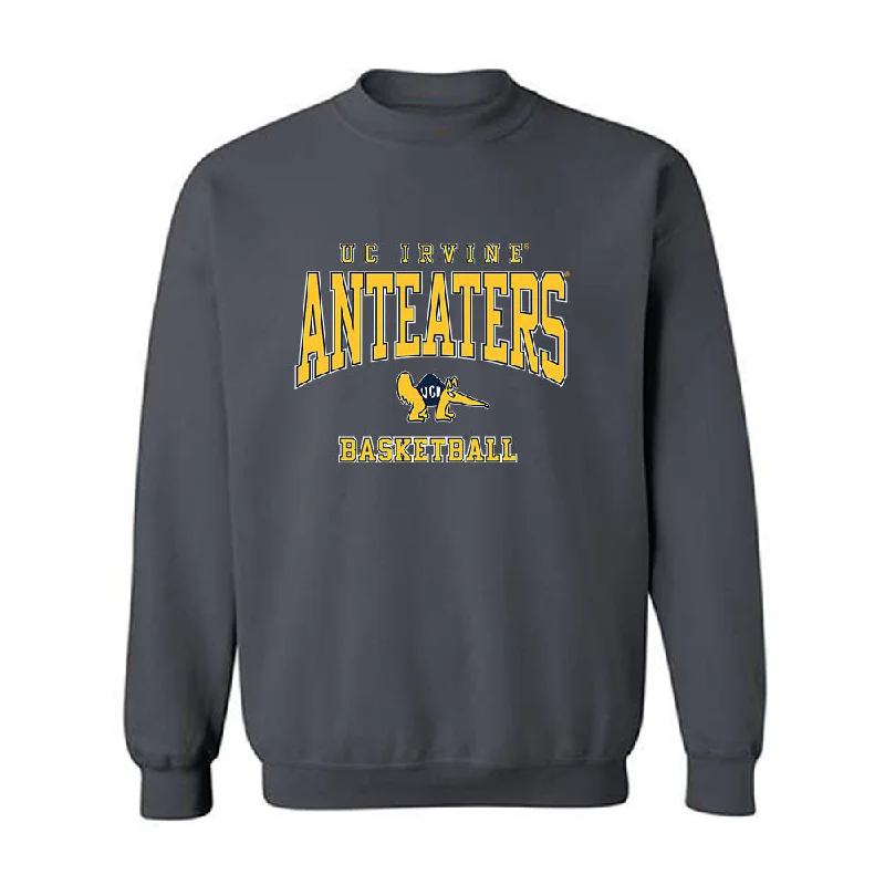 UCI - NCAA Women's Basketball : Déja Lee - Classic Shersey Crewneck Sweatshirt Hoodie with Slit Hem Functional Movement UCI - NCAA Women's Basketball : Déja Lee - Classic Shersey Crewneck Sweatshirt Hoodie with Slit Hem Functional Movement