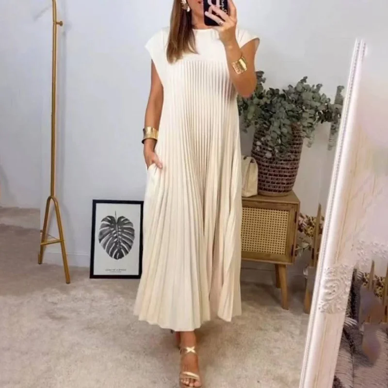 Classy pleated dress Shift Classic Vintage