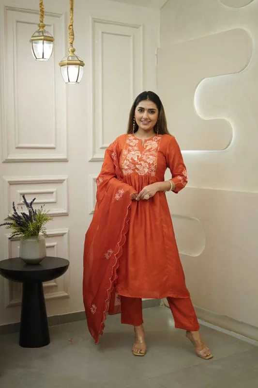 Featuring beautiful embroidery with suqes Heavy Suit which is beautifully decorated It is paired with matching pants Casual Skinny Fit Pants Featuring beautiful embroidery with suqes Heavy Suit which is beautifully decorated It is paired with matching pants Casual Skinny Fit Pants