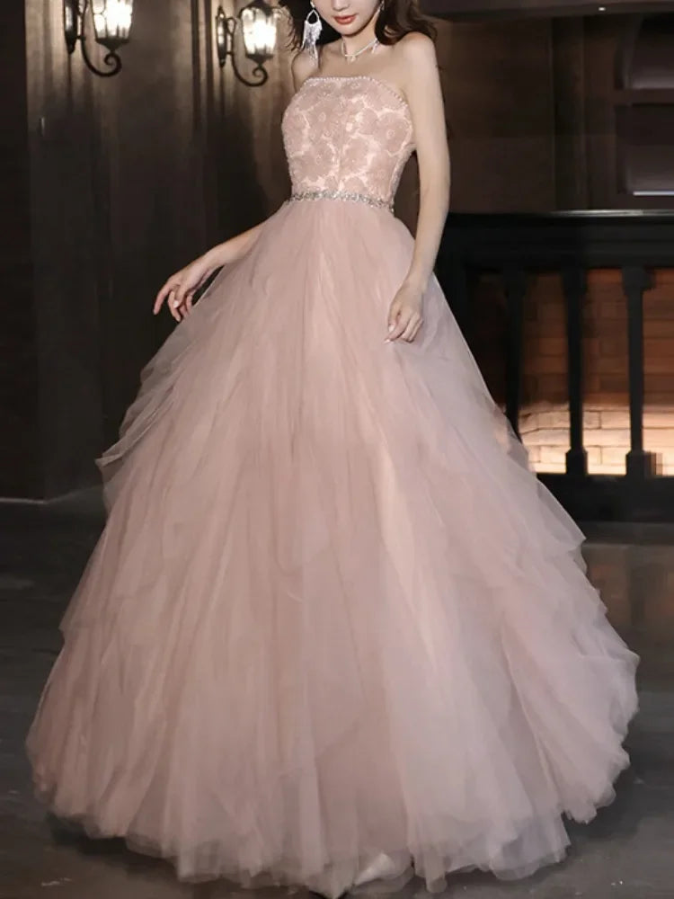 Strapless Slim Waist Sleeveless Wedding Party Dresses Mesh Pleated Tiered Beading Prom Vestidos Elegant Niche Evening Dress Tunics Winter warm Strapless Slim Waist Sleeveless Wedding Party Dresses Mesh Pleated Tiered Beading Prom Vestidos Elegant Niche Evening Dress Tunics Winter warm