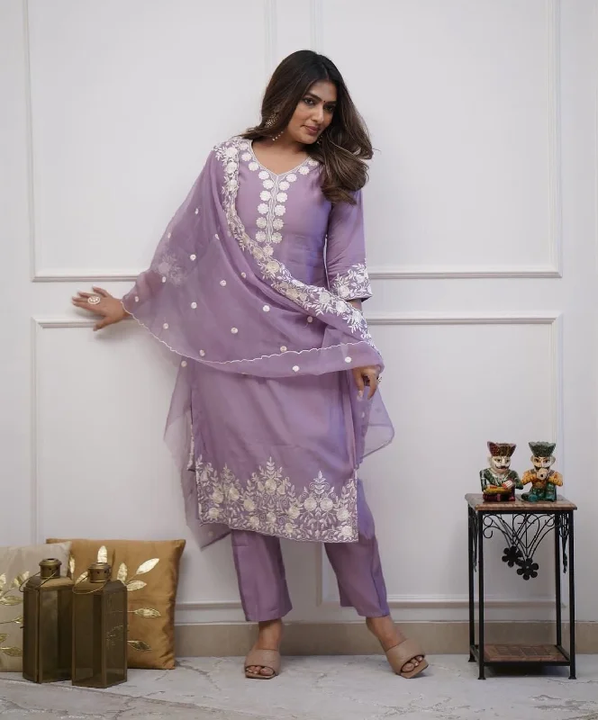 Featuring beautiful Roman silk Suit set which is beautifully decorated It is paired with matching colour pants(NFRD283) Casual Track Pants Featuring beautiful Roman silk Suit set which is beautifully decorated It is paired with matching colour pants(NFRD283) Casual Track Pants