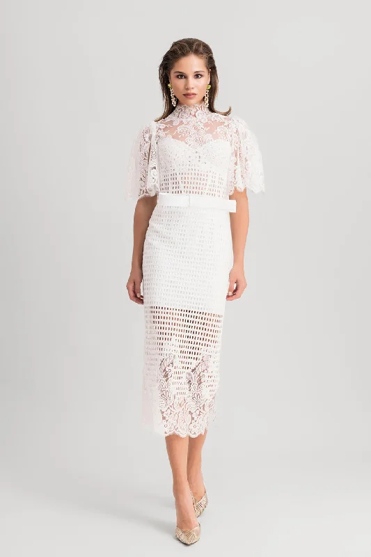 Lace top paired with lace skirt wool skirt warm