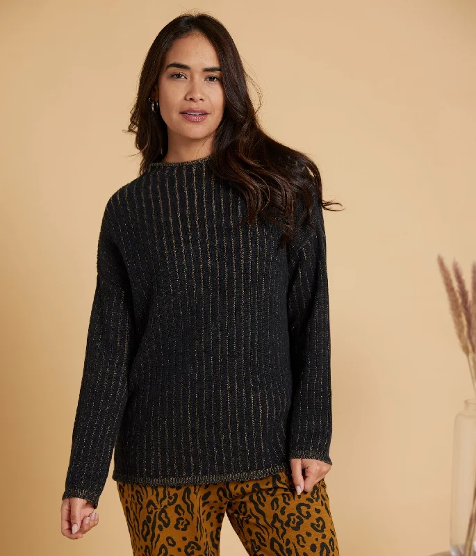 Poppy Sweater - Black Front Pockets Side Pockets Patch Pockets