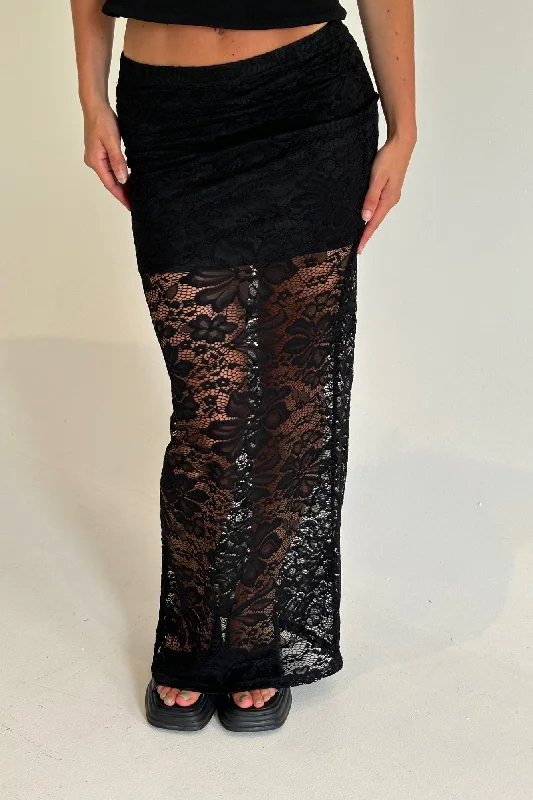 Chantelle Lace Skirt Black lace skirt delicate