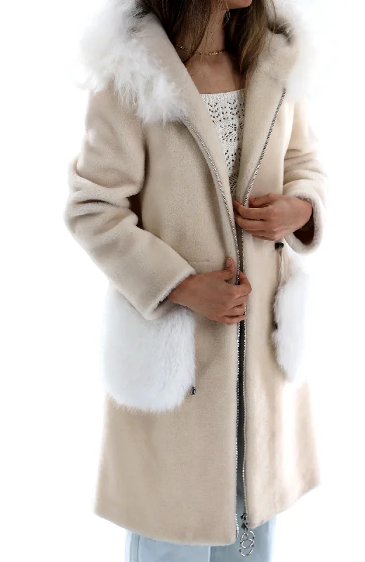 Women's Classic Shearling & Wool Jacket with Sheep Fur - Beige Fleece Fabric Down Fabric Feather Fabric Women's Classic Shearling & Wool Jacket with Sheep Fur - Beige Fleece Fabric Down Fabric Feather Fabric