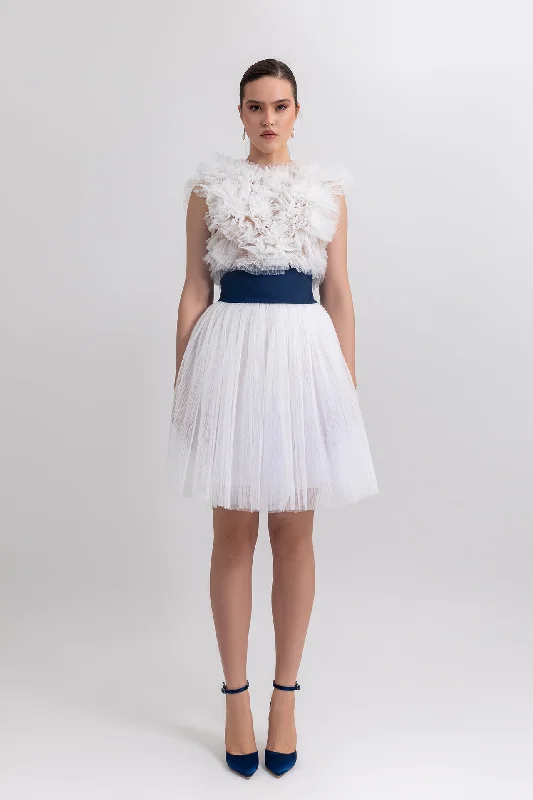 Ruffled top with short tulle skirt wool skirt sturdy