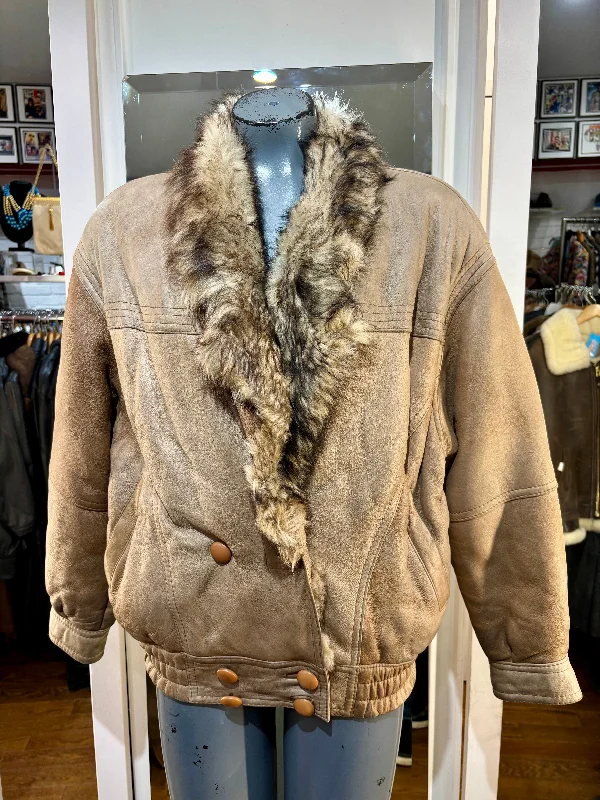 80’s Beige Low Double Breasted Short Leather With Faux Fur Linning Jacket By Shascha Hooded Jacket Caped Jacket Shawl Collar Jacket 80’s Beige Low Double Breasted Short Leather With Faux Fur Linning Jacket By Shascha Hooded Jacket Caped Jacket Shawl Collar Jacket