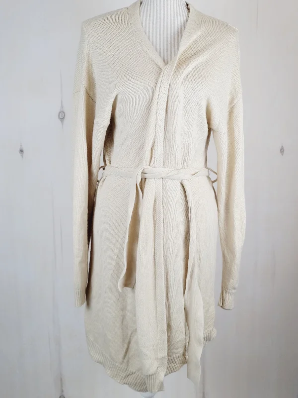SHEIN TAN LONG SOFT SWEATER LADIES MEDIUM PRE-LOVED Satin Blend Silk Blend Wool Blend SHEIN TAN LONG SOFT SWEATER LADIES MEDIUM PRE-LOVED Satin Blend Silk Blend Wool Blend