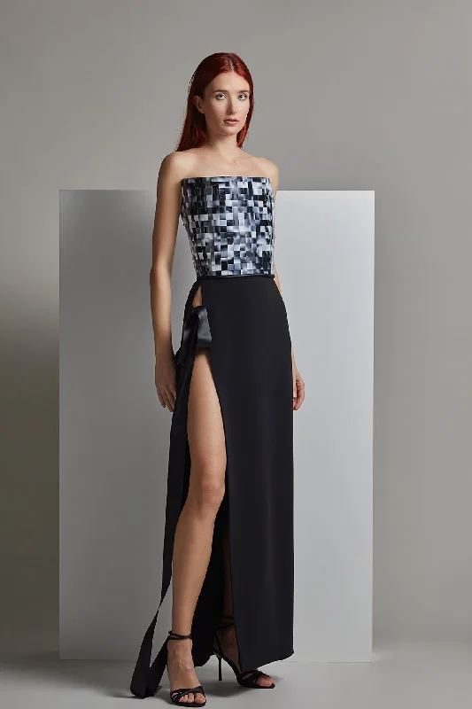 Patterned top with high slit skirt velvet skirt glossy