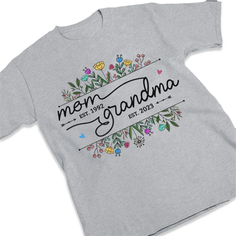 Proud To Be A Mommy & Grandma - Family Personalized Custom Unisex T-shirt, Hoodie, Sweatshirt - Mother's Day, Birthday Gift For Mom, Grandma